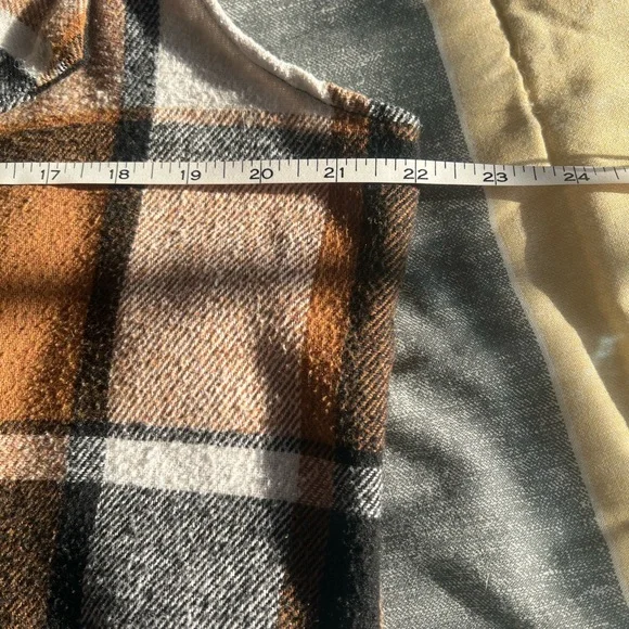 Plaid Sleeveless Shirt / vest. Brown and Black - Picture 5 of 5